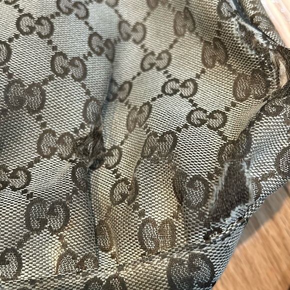 Gucci purse - Picture 7 of 14